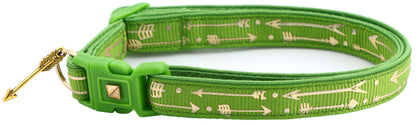 Metallic Gold Arrows Breakaway Cat Collar-2