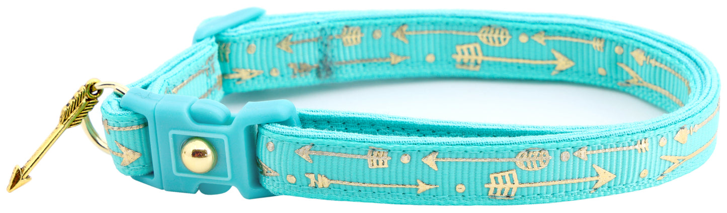 Metallic Gold Arrows Breakaway Cat Collar-16